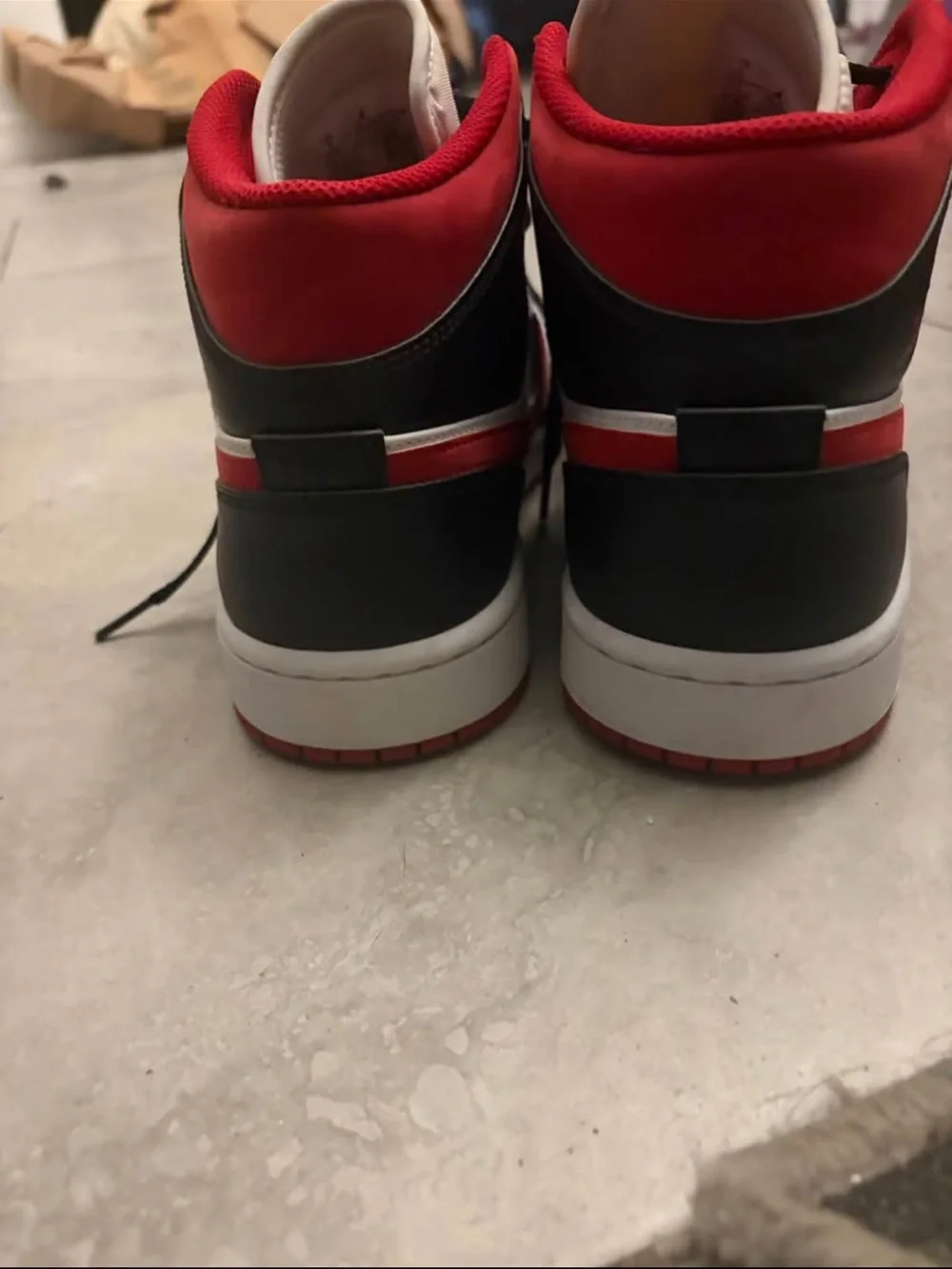 NEW !!! Men's High-Top Sneakers in White, Black & Red